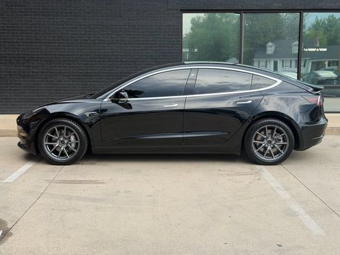 Used 2020 Tesla Model 3 Long Range AWD/4WD image 11
