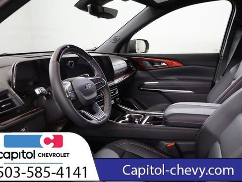 Used 2026 Chevrolet Traverse Z71 w/ Enhanced Driving Package AWD/4WD image 13