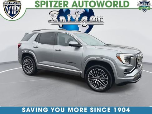 Used 2026 GMC Terrain Denali w/ LPO, Black Badging Package image 2