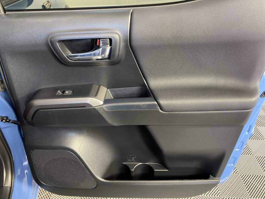 Used 2018 Toyota Tacoma TRD Pro AWD/4WD image 26