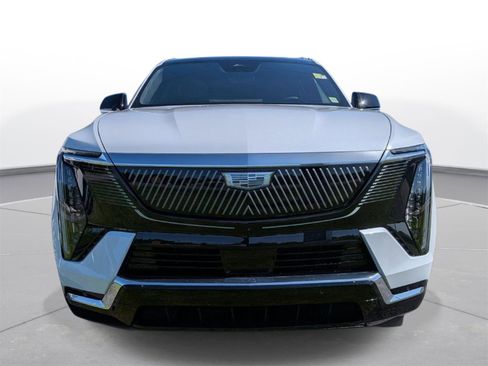 New 2026 Cadillac Escalade IQL Luxury AWD/4WD image 2