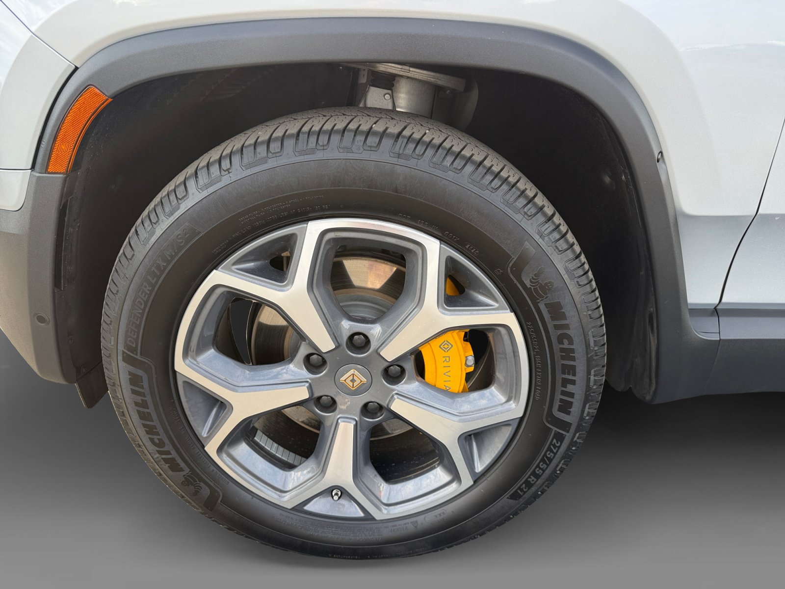 Used 2024 Rivian R1S Adventure Quad AWD/4WD image 9