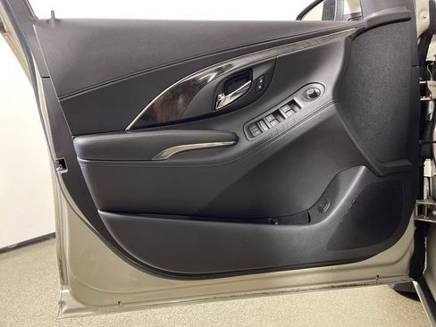 Used 2015 Buick LaCrosse Leather FWD image 19