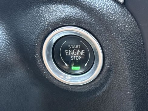 Used 2020 GMC Sierra 1500 Elevation w/ Elevation Value Package AWD/4WD image 18