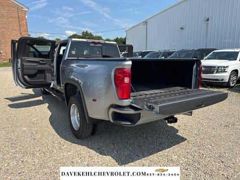 Used 2025 Chevrolet Silverado 3500 High Country w/ High Country Premium Package AWD/4WD image 39