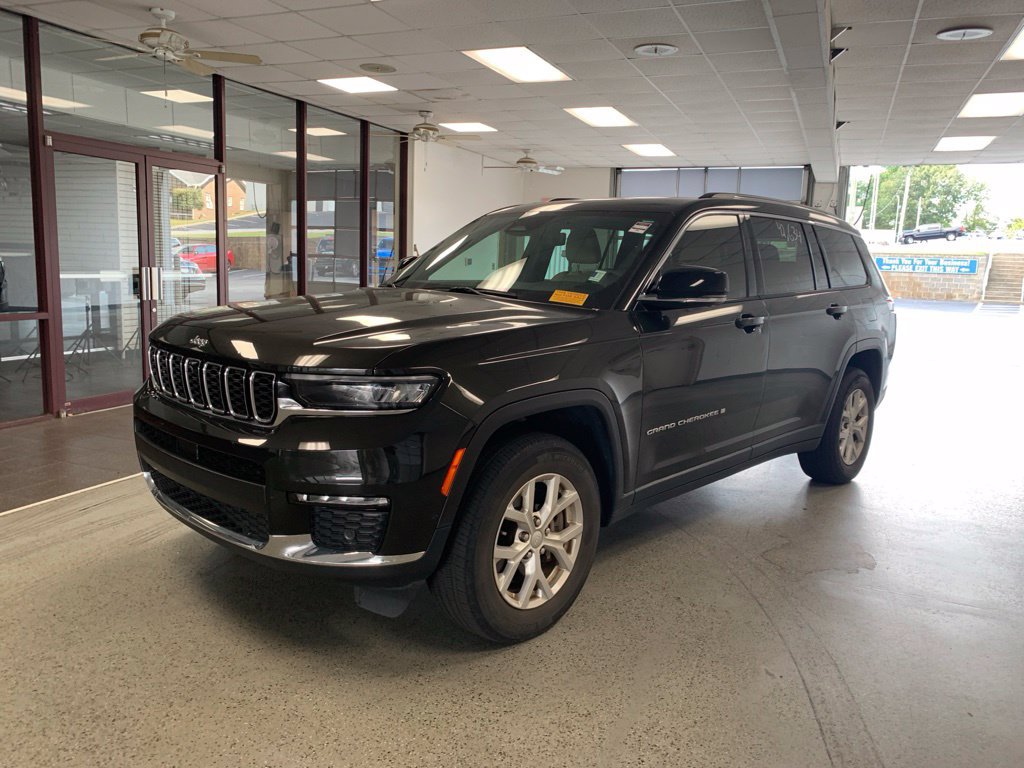 Used 2023 Jeep Grand Cherokee L Limited w/ Luxury Tech Group II AWD/4WD image 3