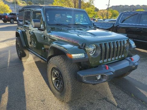 Used 2022 Jeep Wrangler Unlimited Rubicon AWD/4WD image 2