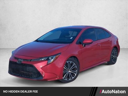 Used 2020 Toyota Corolla LE FWD image 1
