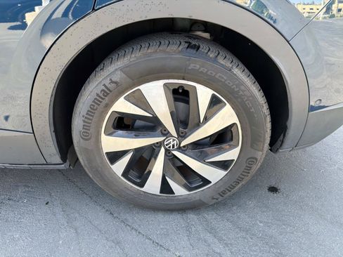 Certified 2023 Volkswagen ID.4 Pro RWD image 6