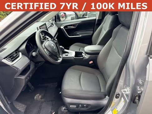 Used 2025 Toyota RAV4 XLE AWD/4WD image 14