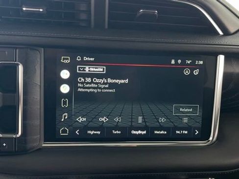 Used 2022 GMC Yukon XL Denali image 40