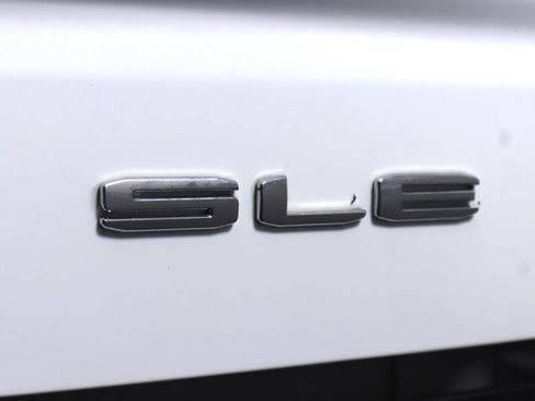 Used 2021 GMC Sierra 1500 SLE AWD/4WD image 39