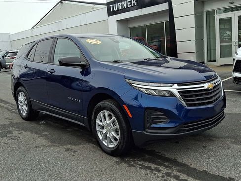 Certified 2022 Chevrolet Equinox LS w/ LS Convenience Package image 1