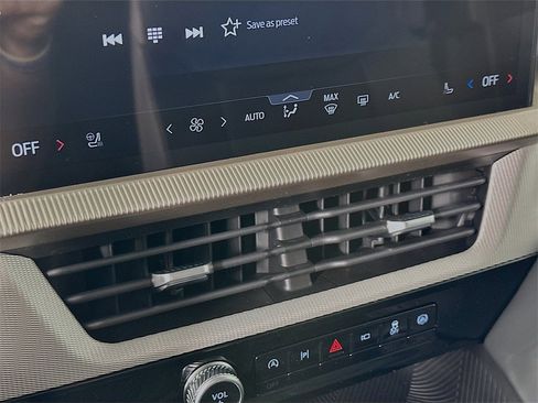 New 2026 Ford Explorer Active w/ Active Comfort Package image 18