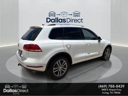 Used 2015 Volkswagen Touareg VR6 AWD/4WD image 6