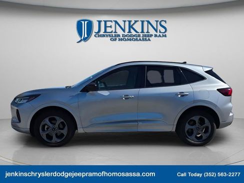 Used 2024 Ford Escape ST-Line image 3