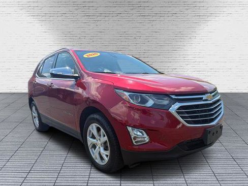 Used 2020 Chevrolet Equinox Premier w/ LPO, Floor Liner Package AWD/4WD image 7