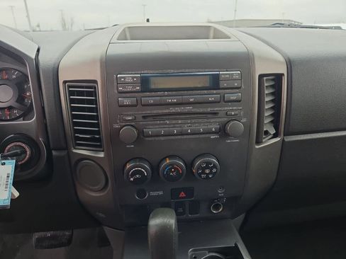 Used 2007 Nissan Titan SE image 26