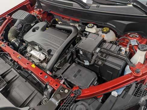 Used 2023 GMC Terrain SLE w/ Driver Convenience Package image 30