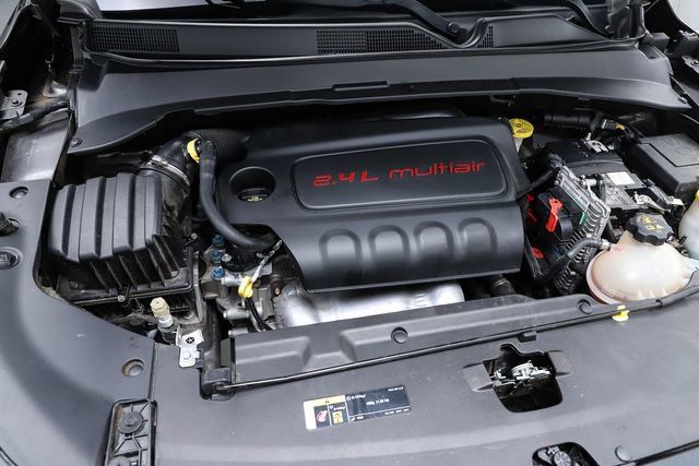 Used 2022 Jeep Compass Latitude AWD/4WD image 32
