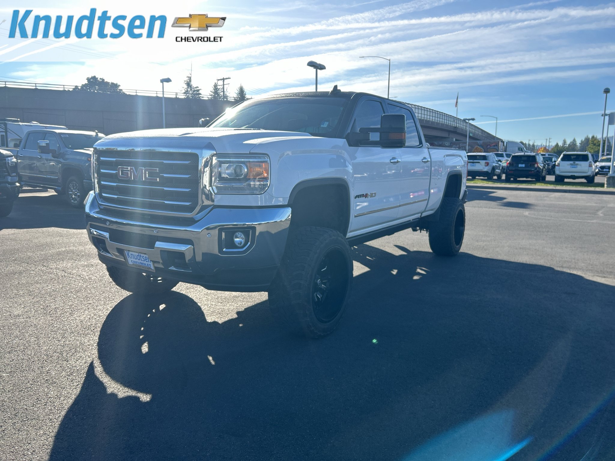 Used 2015 GMC Sierra 2500 SLT AWD/4WD image 3