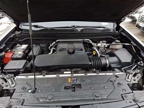 Used 2024 Chevrolet Colorado ZR2 w/ Safety Package image 29