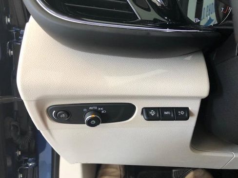 Used 2023 Buick Envision Avenir AWD/4WD image 25