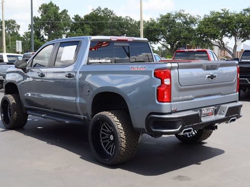 Used 2021 Chevrolet Silverado 1500 LT Trail Boss w/ Convenience Package II AWD/4WD image 7