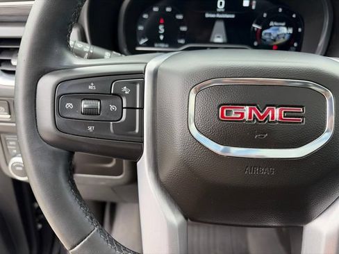 Used 2023 GMC Yukon SLT AWD/4WD image 17