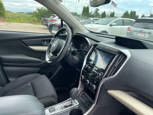 Used 2022 Subaru Ascent Premium w/ Convenience Package AWD/4WD image 2