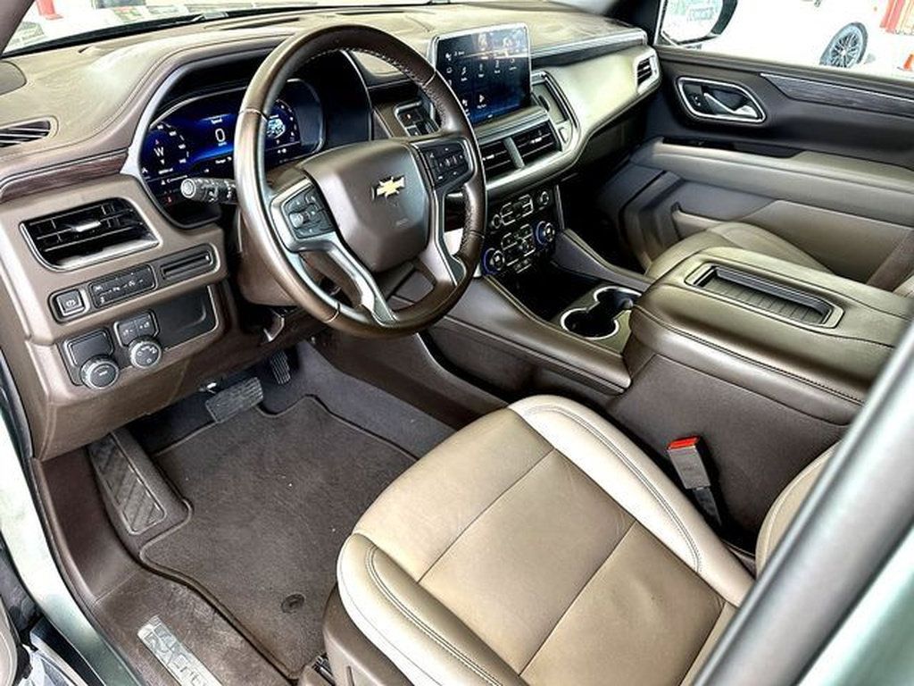 Used 2024 Chevrolet Tahoe LT RWD image 13