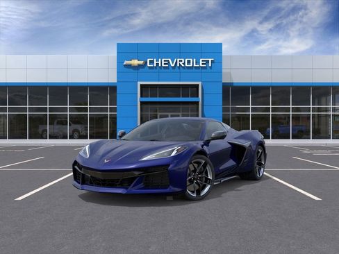 Used 2025 Chevrolet Corvette Z06 image 8