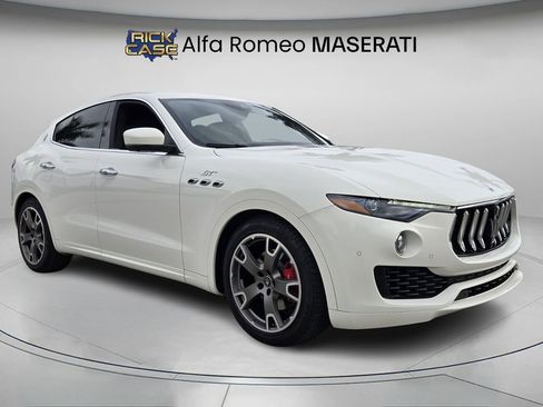 Used 2023 Maserati Levante GT image 8