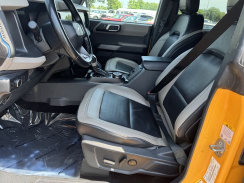 Used 2022 Ford Bronco Wildtrak image 8