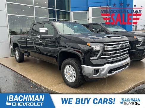 New 2026 Chevrolet Silverado 3500 LTZ w/ LTZ Premium Package AWD/4WD image 1