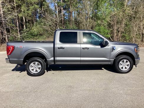 Used 2023 Ford F150 XLT image 4
