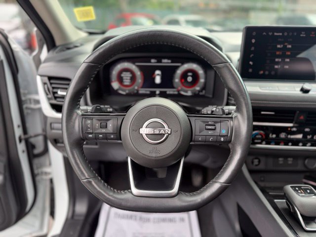 Used 2024 Nissan Rogue SL w/ SL Premium Package AWD/4WD image 12