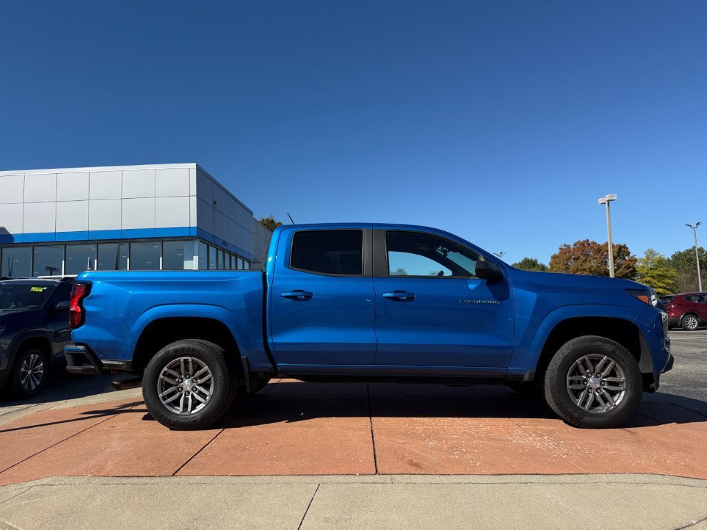 Used 2023 Chevrolet Colorado LT w/ LT Convenience Package RWD image 9