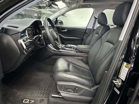 Used 2022 Audi Q7 3.0T Premium Plus w/ Premium Plus Package AWD/4WD image 9