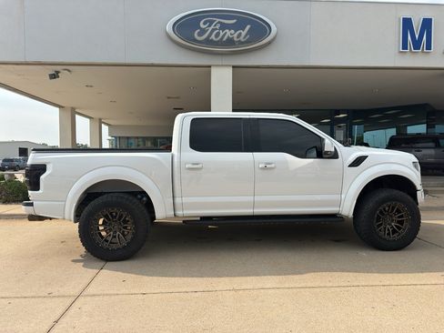 Used 2017 Ford F150 Raptor w/ Equipment Group 802A Luxury AWD/4WD image 11