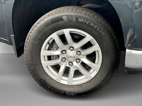 Used 2021 Chevrolet Silverado 1500 LT image 9