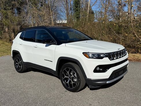 New 2026 Jeep Compass Limited image 5