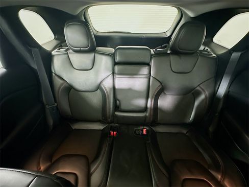 Used 2019 Jeep Cherokee Trailhawk w/ Comfort/Convenience Group image 13