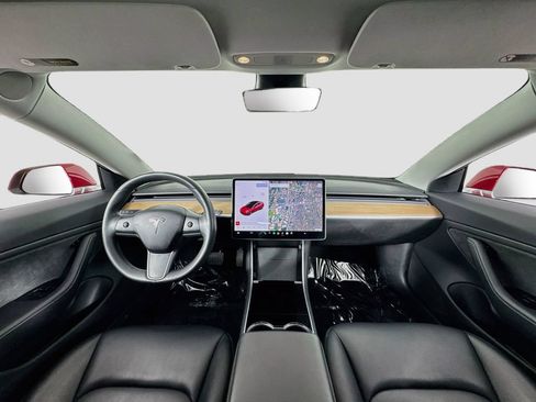 Used 2018 Tesla Model 3 Mid Range RWD image 16