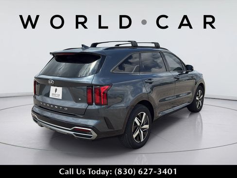 Used 2021 Kia Sorento S FWD image 6