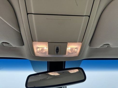 Used 2014 Lincoln MKS AWD w/ Equipment Group 101A image 20