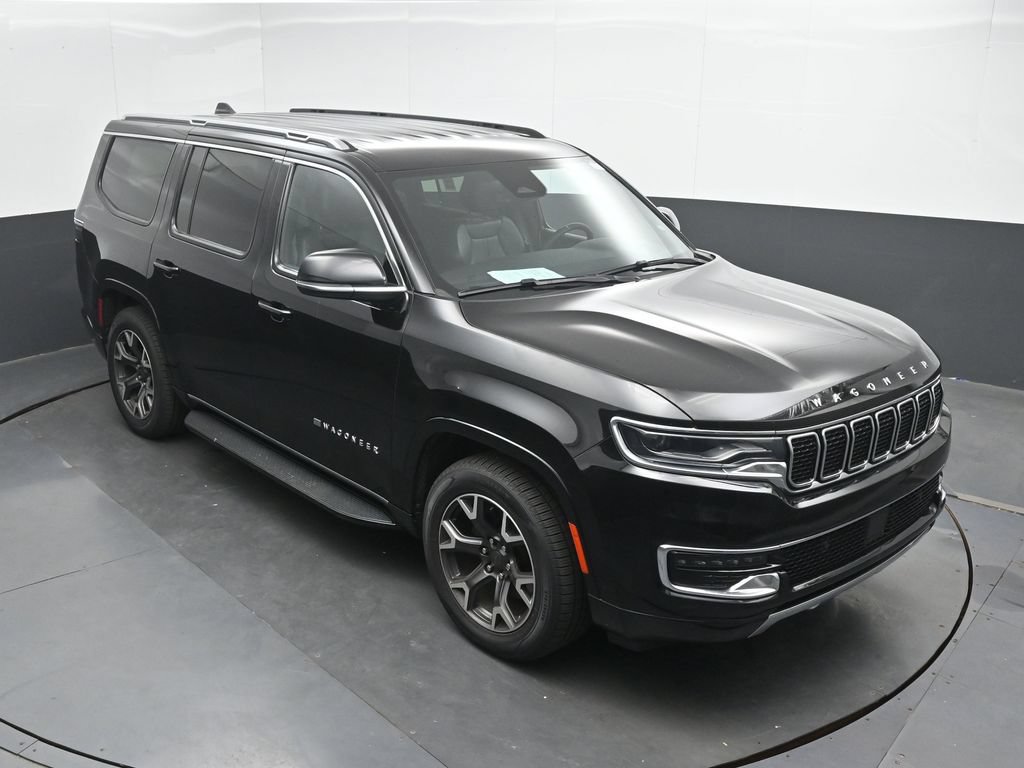 Used 2024 Jeep Wagoneer Series III AWD/4WD image 37