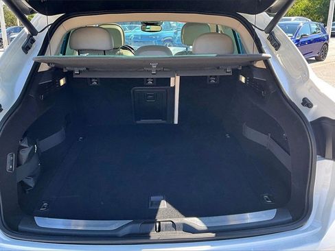 Used 2020 Maserati Levante GranLusso image 15