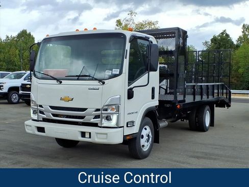 New 2025 Chevrolet Low Cab Forward LCF image 2