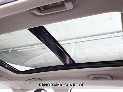 Used 2023 Lincoln Nautilus Reserve image 4